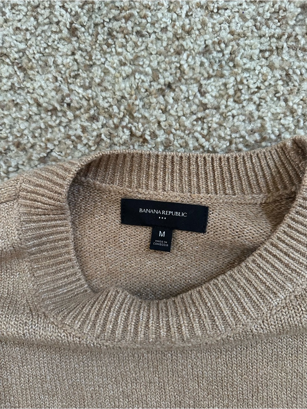 Banana Republic Sweater - Picture 3 of 3